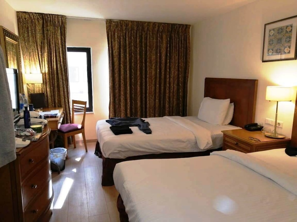 The Liwan Hotel 7/38