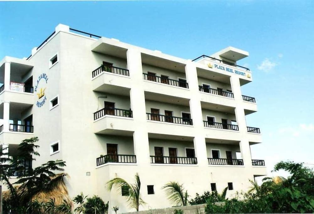 Plaza Real Resort 1/50