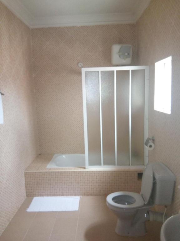 Allen Suites 11/12