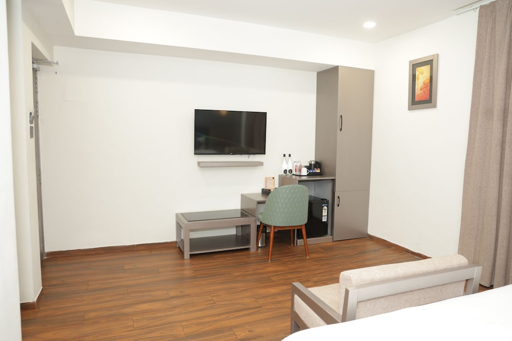Grand Continent Anjuna A Sarovar Portico Affiliate Hotel 35/60