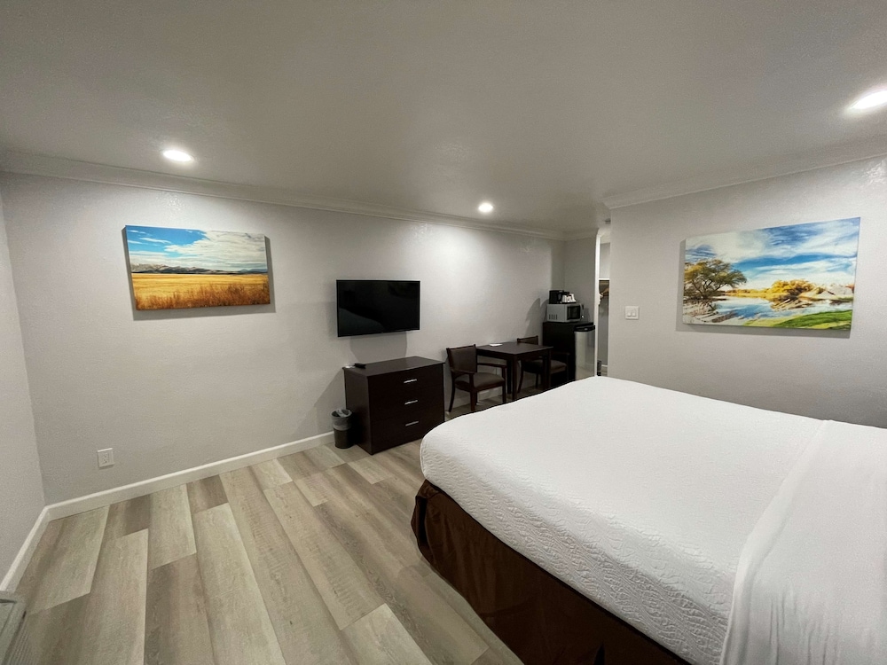 Best Western Inn Merced 20/43