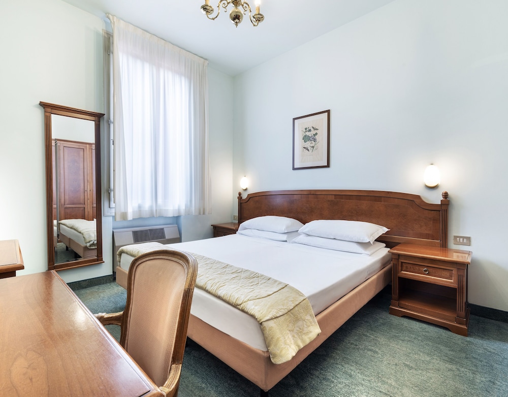 COMFORT, DOUBLE OR TWIN BED