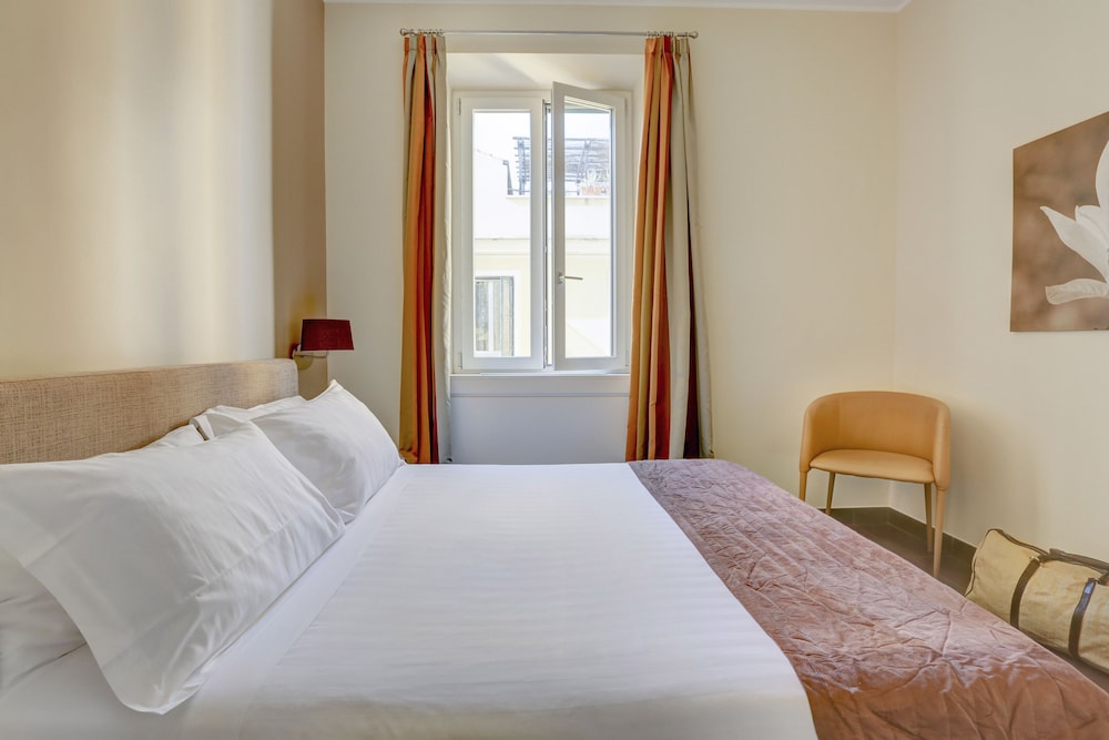 1 BEDROOM, CONDO, GRAND