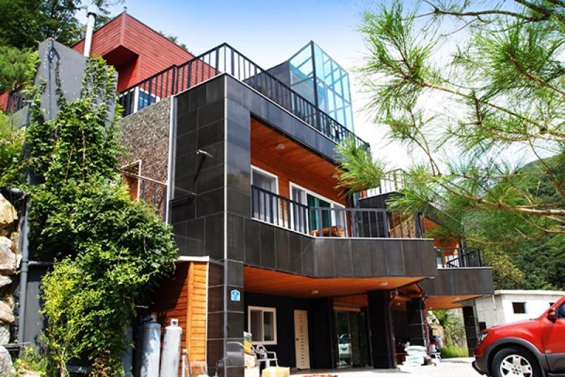 Gapyeong Jenny Pension 4/15