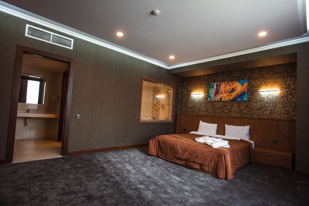 Innab Inn 27/53