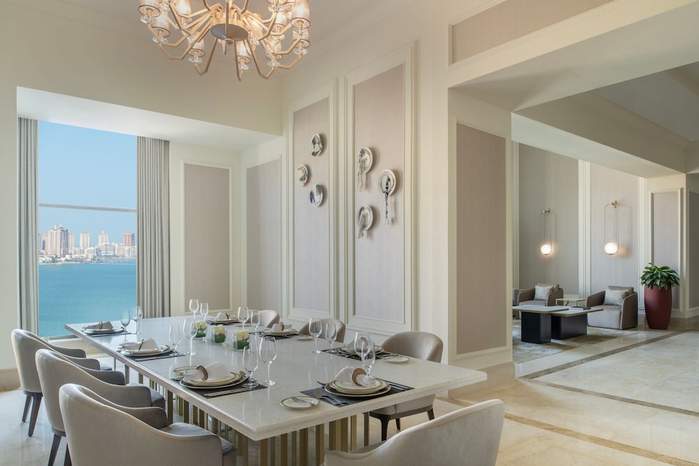 The St. Regis Doha 58/75