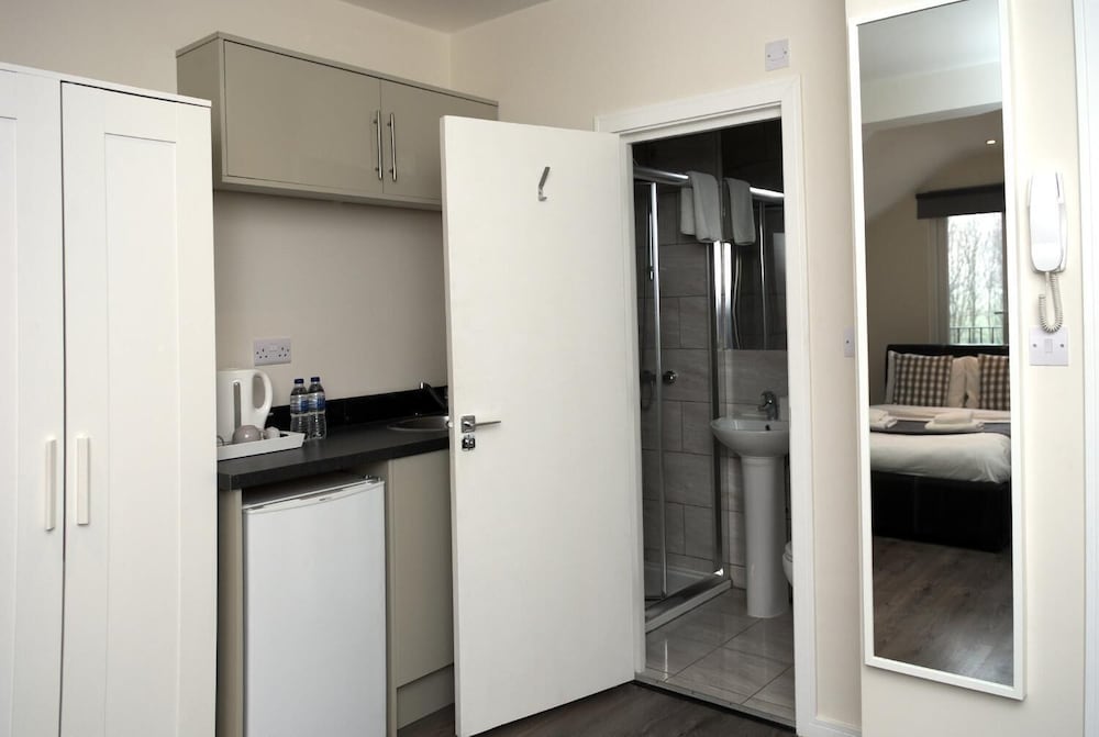Guest House London 18/27
