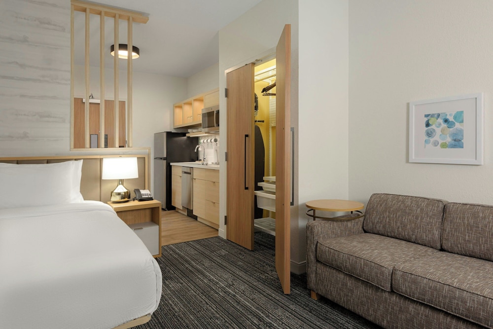 Towneplace Suites By Marriott Cincinnati Oakley 36/37