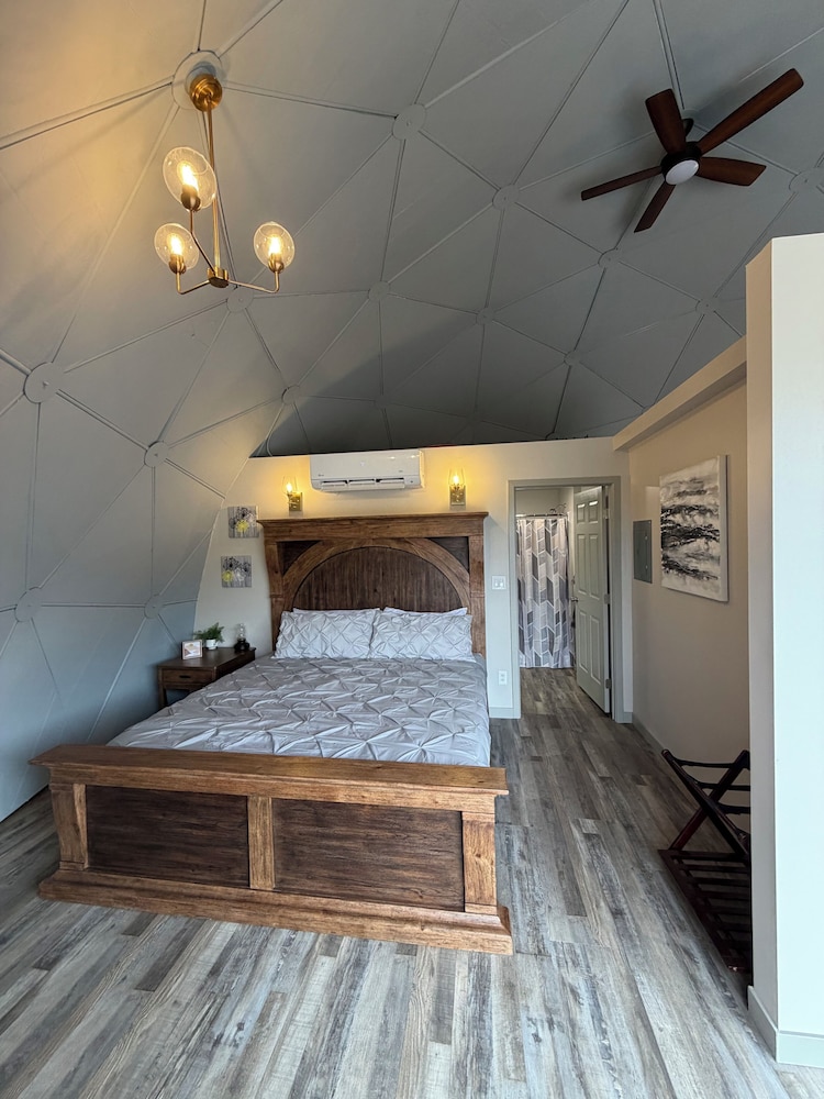 Luxury, King Bed, Sofa, Dome 14