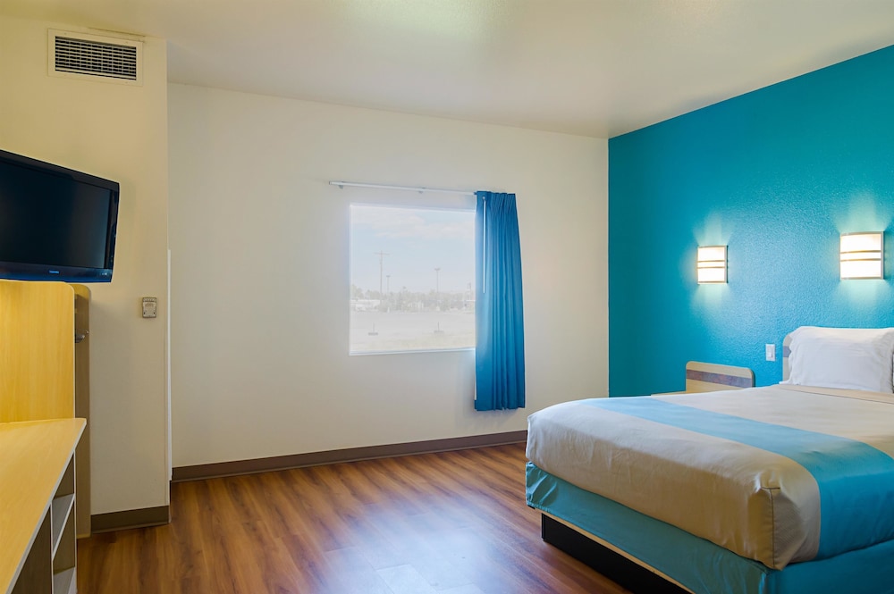Motel6 Wheatland, WY 27/58