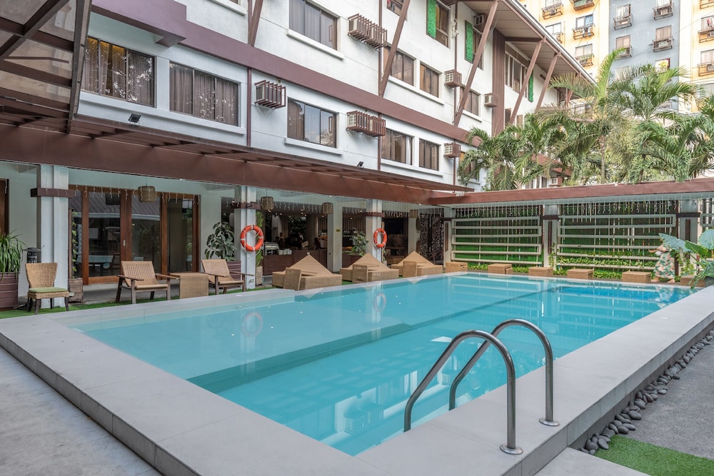 The Selah Garden Hotel 8/71