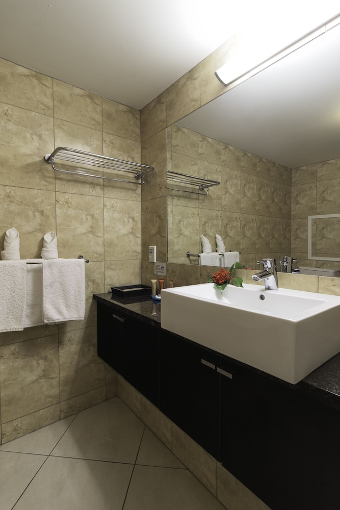 Moana Sands Beachfront Villas 50/50
