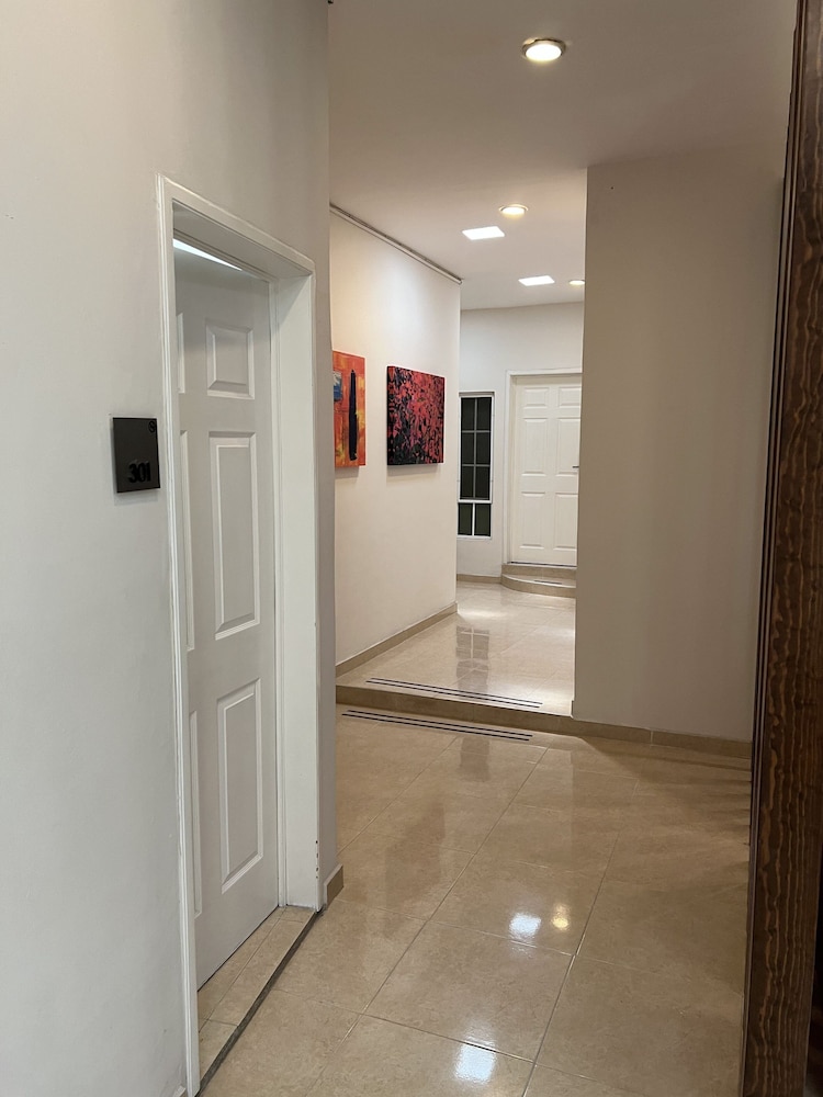 Hotel Arribo 18/27