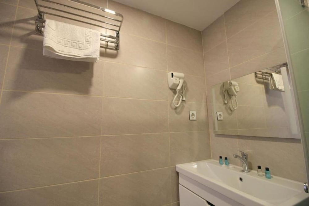 غرفة عائلية بثلاثة أسرّة، Zamzam Hotel 3/4