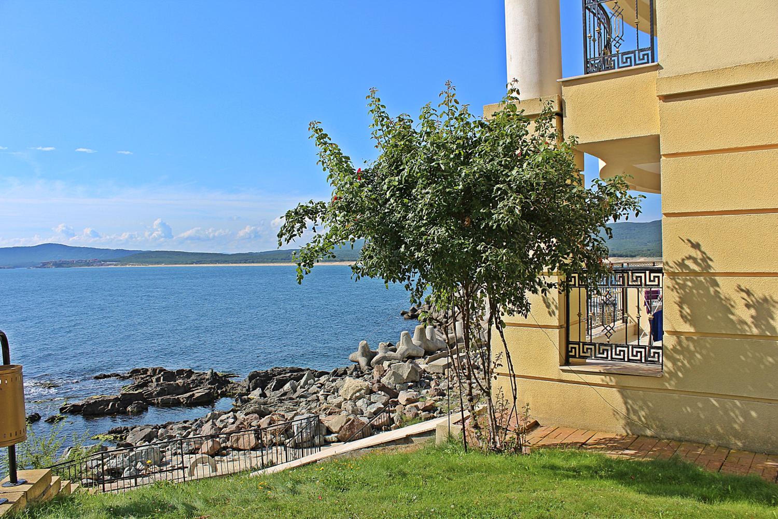 Marina Royal Palace 92/96