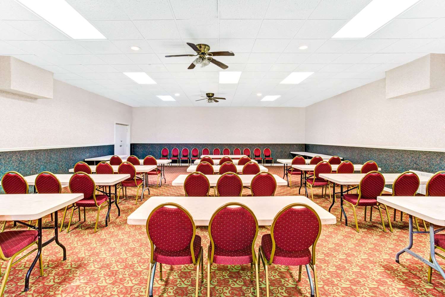 Ramada By Wyndham Murfreesboro 17/24