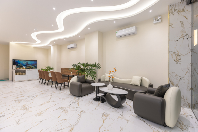 V'Luna Hotel - Managed by THM 9/11