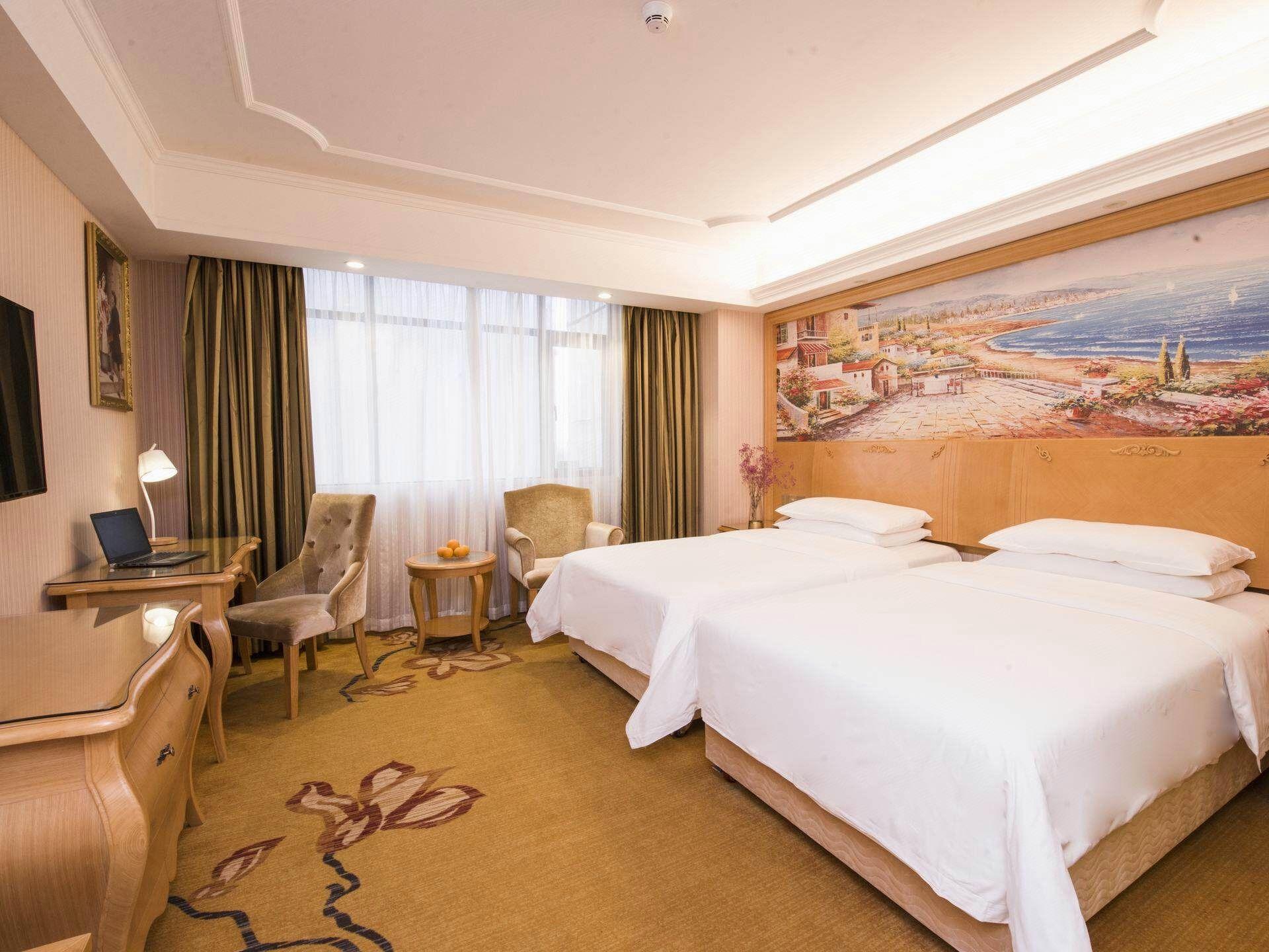 Vienna lnternational Hotel 24/39