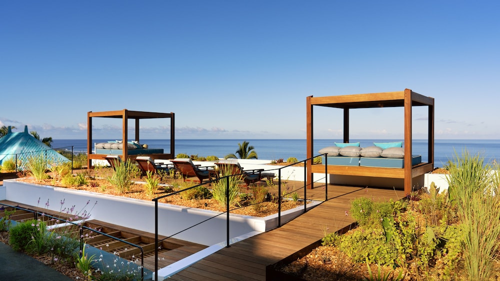 Blue Margouillat Seaview Hotel 30/35