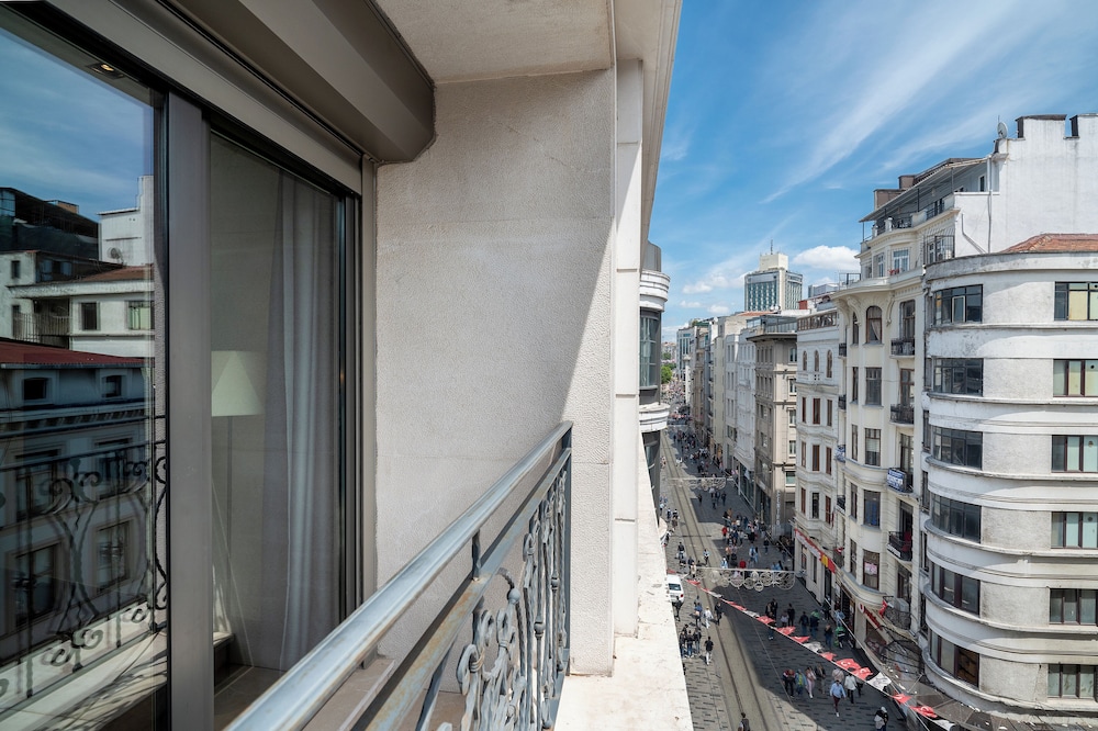 Sentire Hotels And Residences 4/68