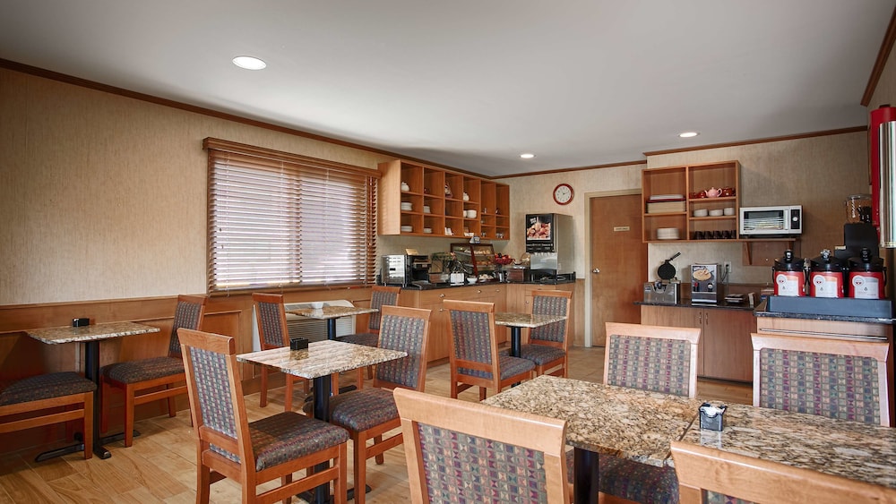 Surestay Plus Hotel By Best Western Salmon Arm 22/32
