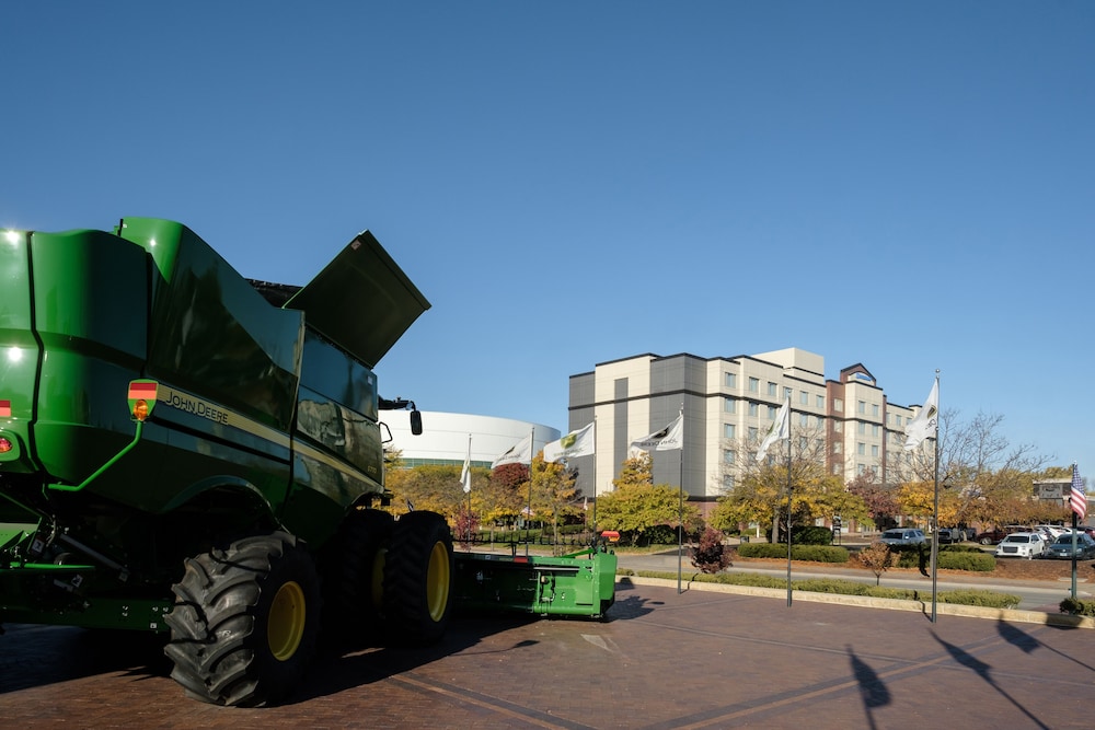 Wyndham Moline on John Deere Commons 34/41