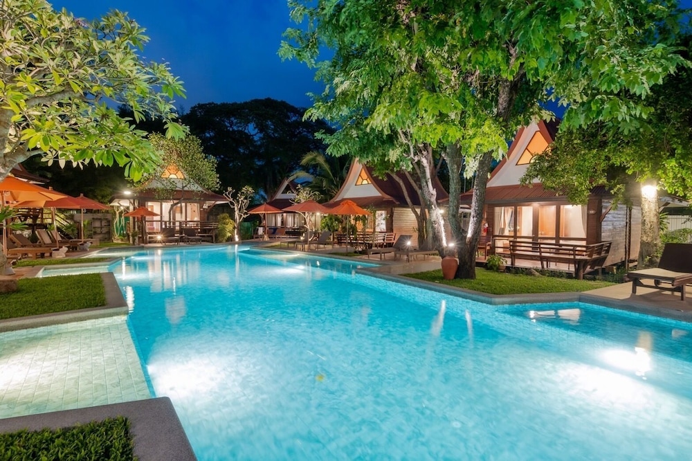Baan Duangkaew 48/50