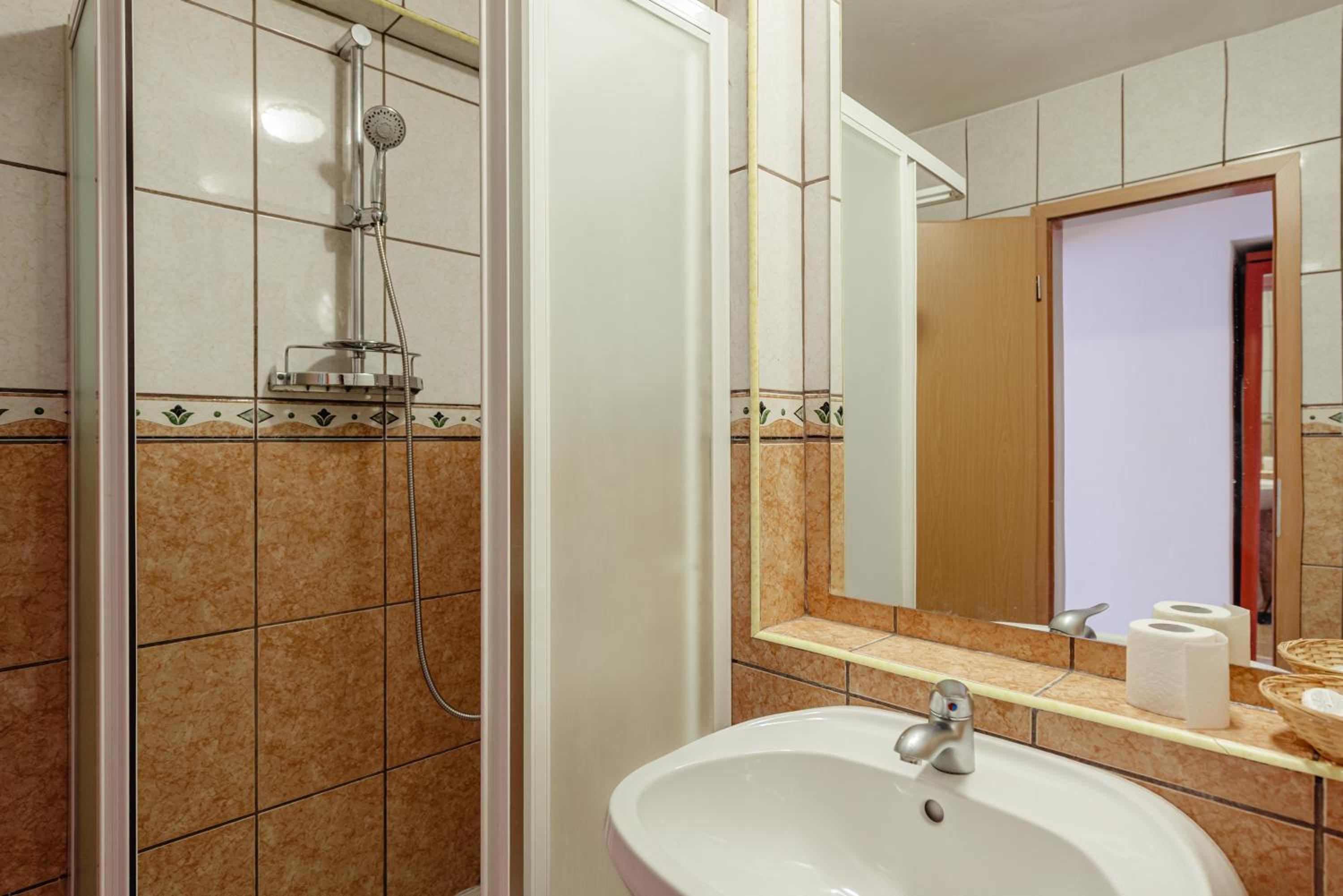 Hotel Rusca 48/50