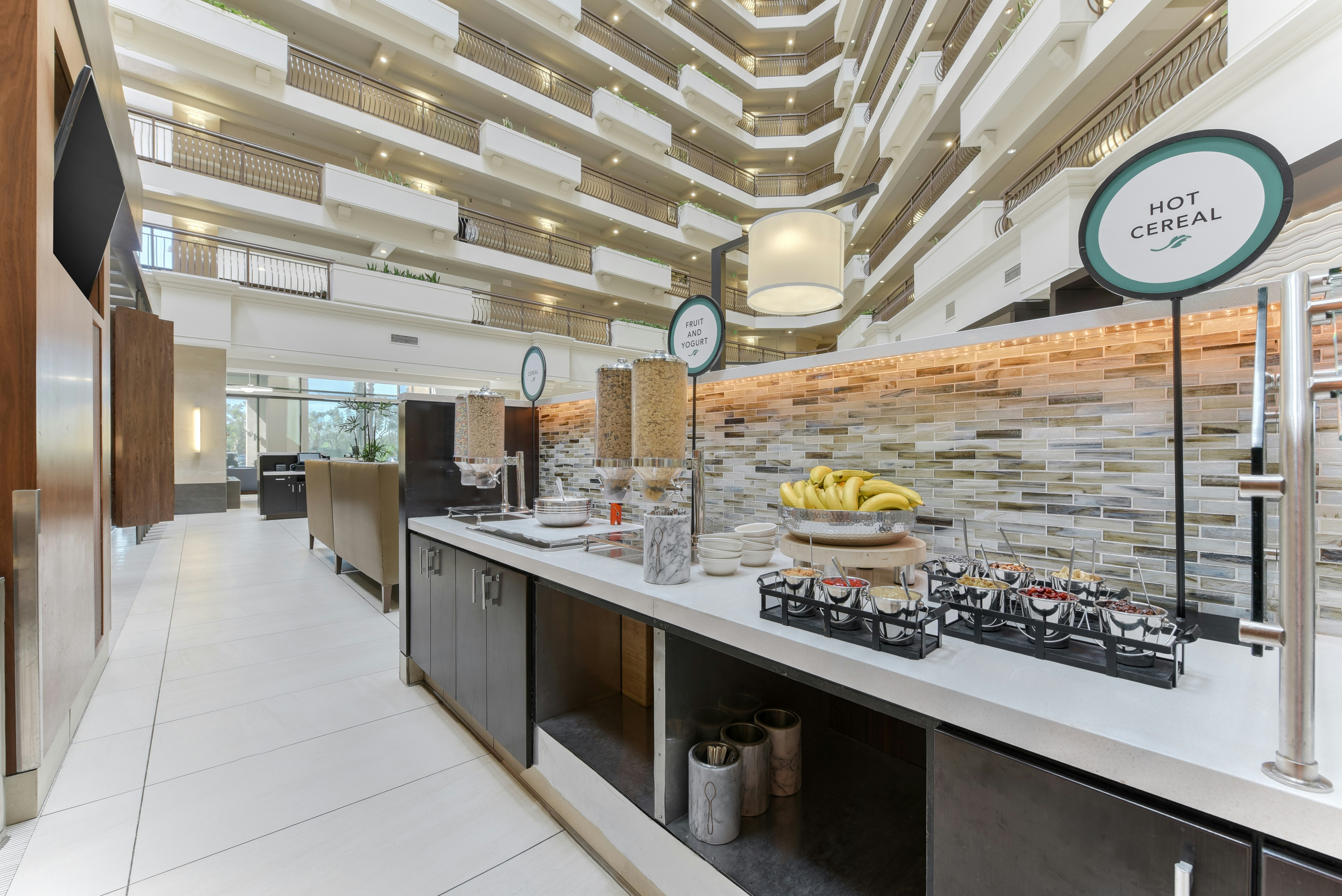 Embassy Suites by Hilton Anaheim Orange 11/61