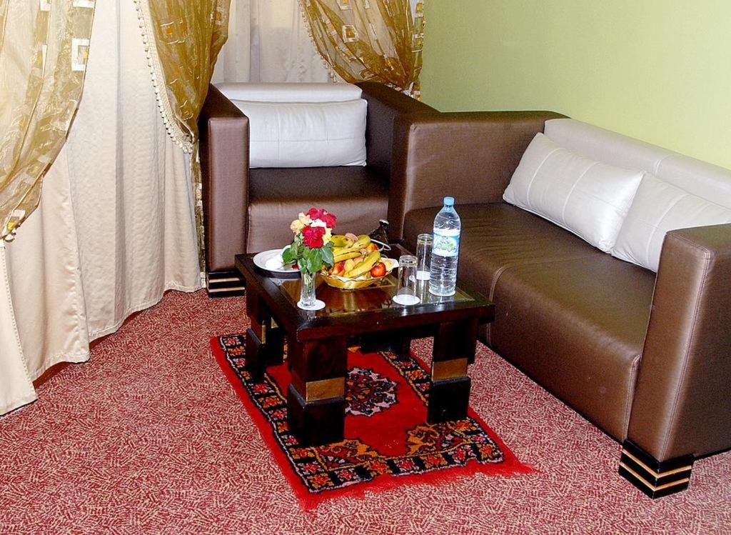 Hotel Continental Khenifra 18/25