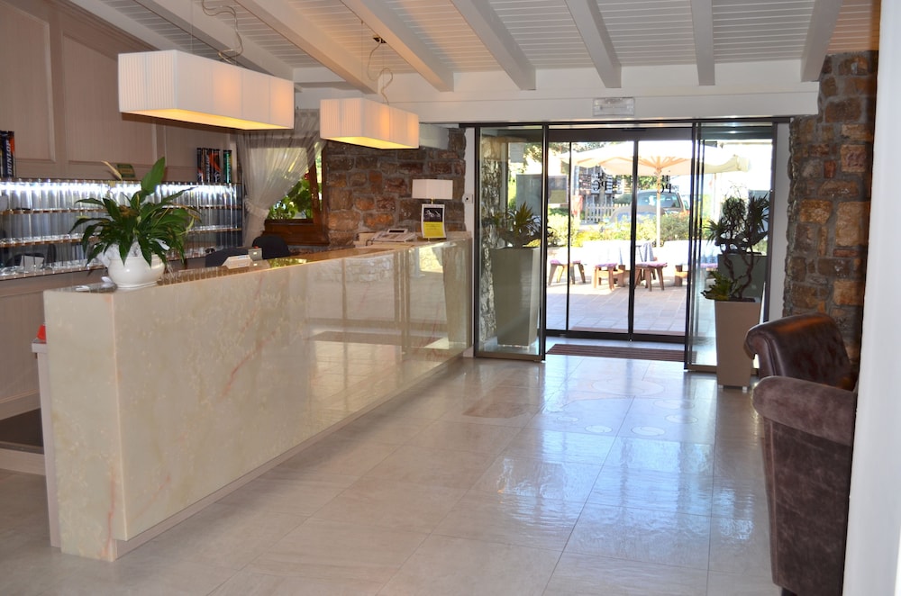 Hotel Pineta Campi 76/90