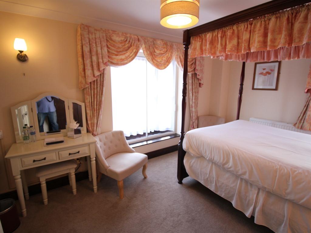 Four Poster, Superior, Double Bed