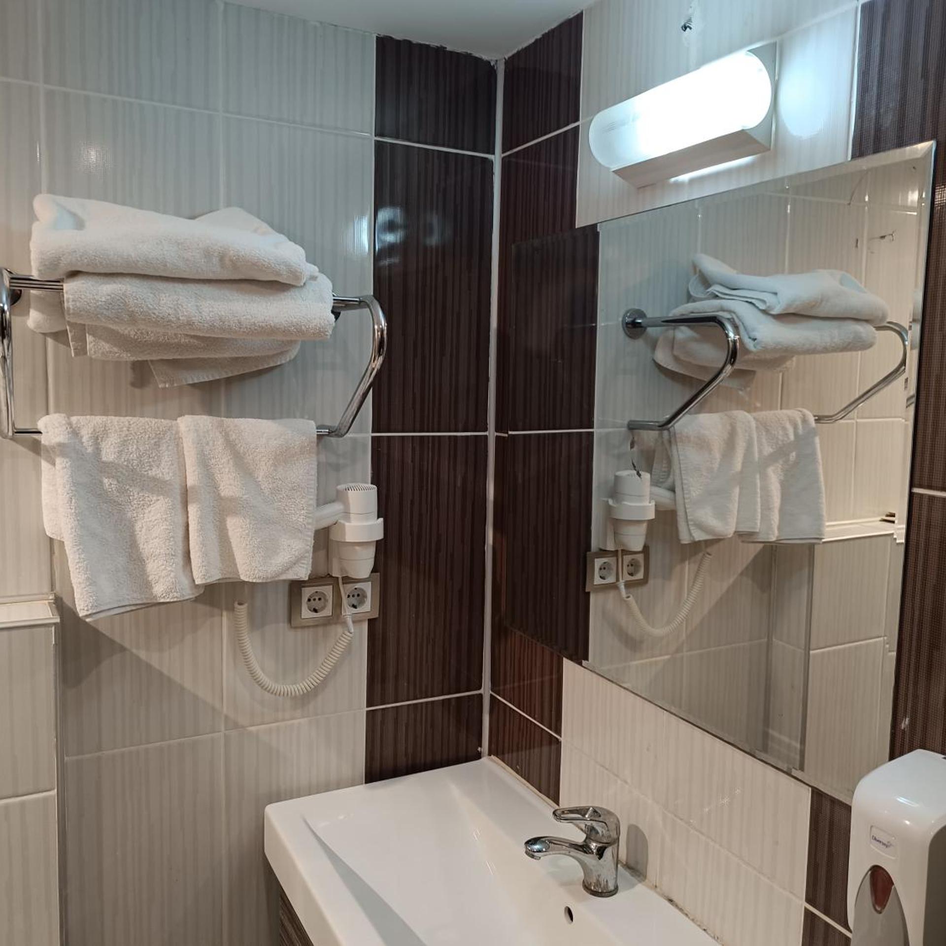 TRUVA LIFE HOTEL 55/58