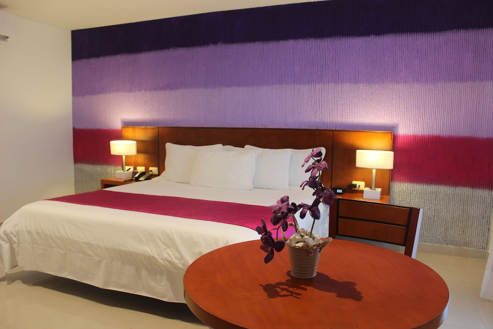 Hotel Atrium Plaza 25/65