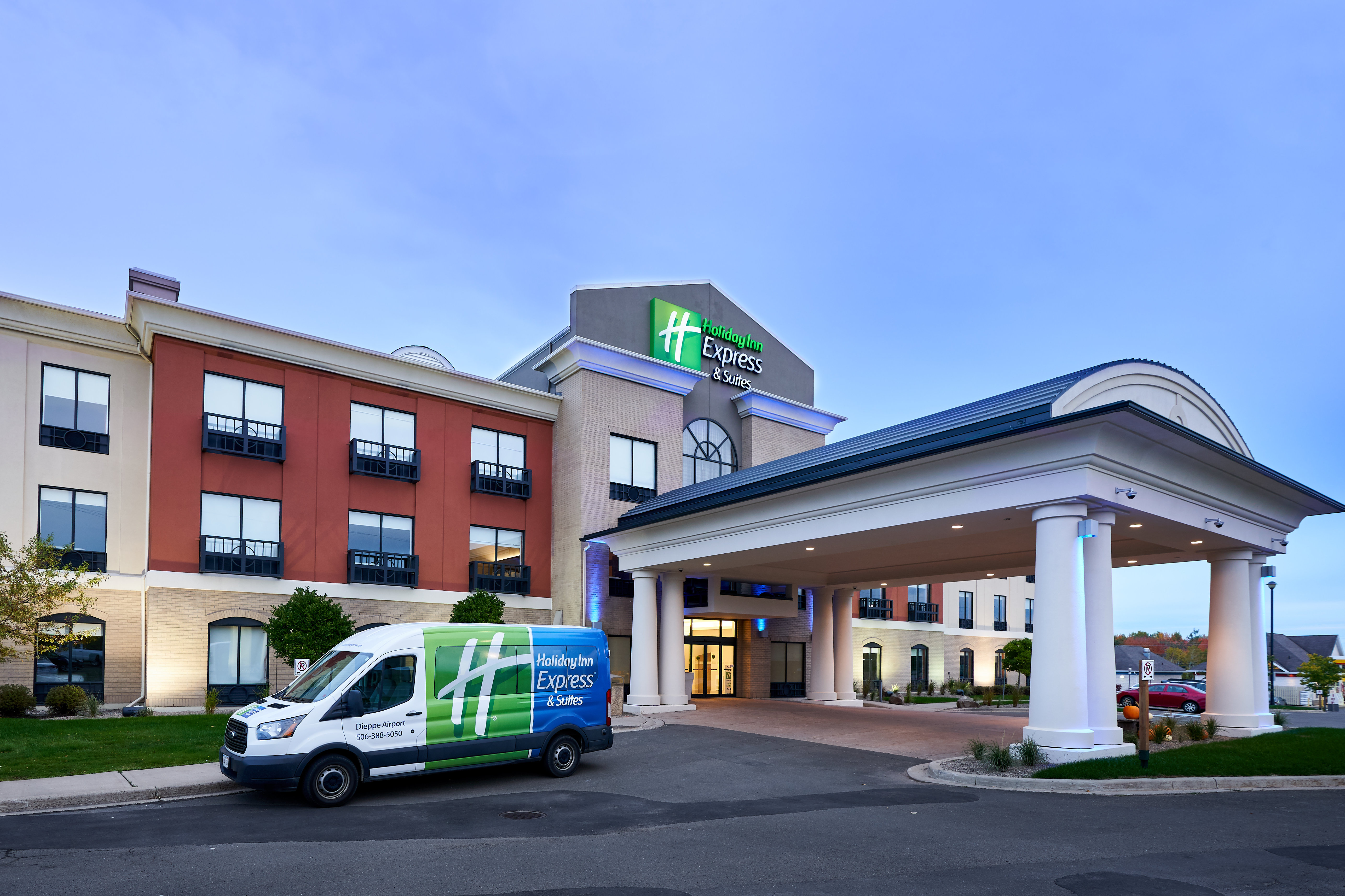 Holiday Inn Express Suites Dieppe Airport 61/63