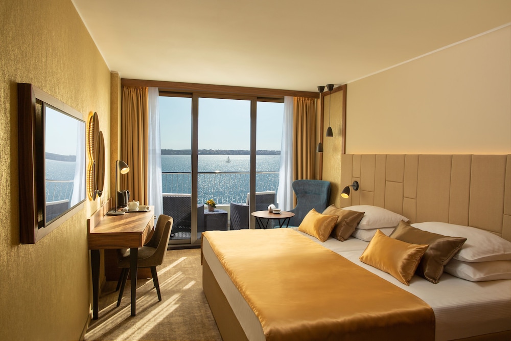 Grand Hotel Bernardin 13/50