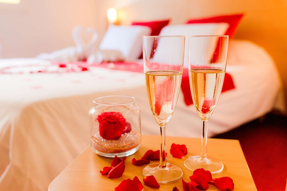 Hotel Kyriad Quimper Pont L Abbe 36/45