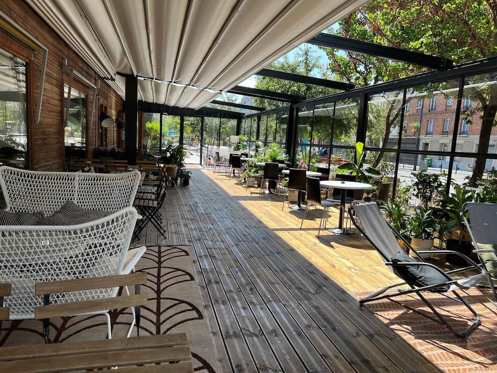 Auberge de Jeunesse Paris Yves Robert 46/50