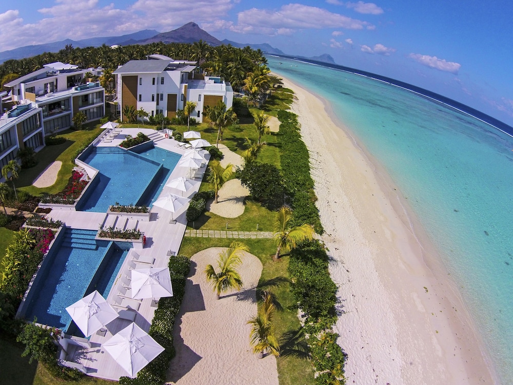Cap Ouest by Horizon Holidays 10/74