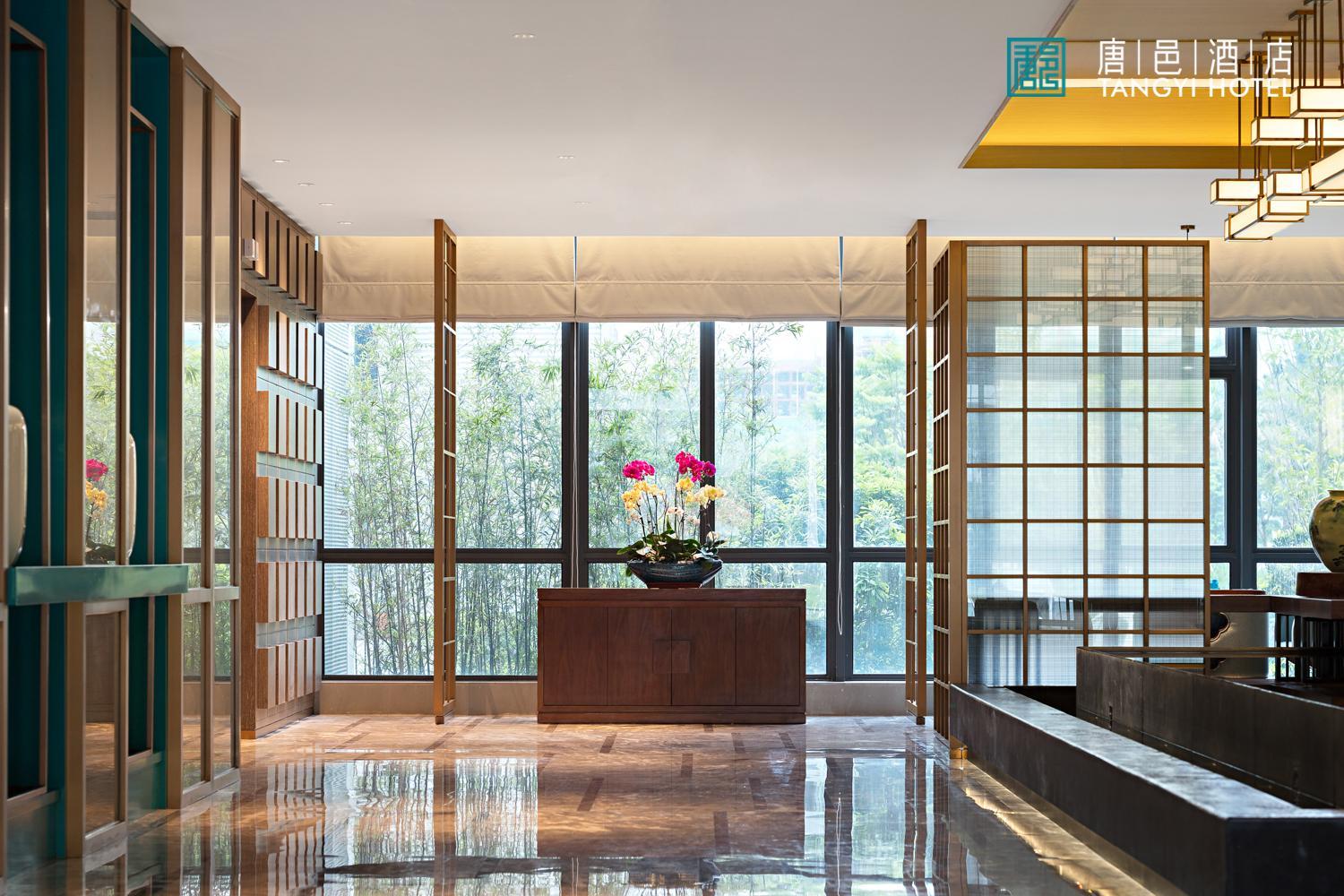 Tangyi Hotel Zhuhai 8/60