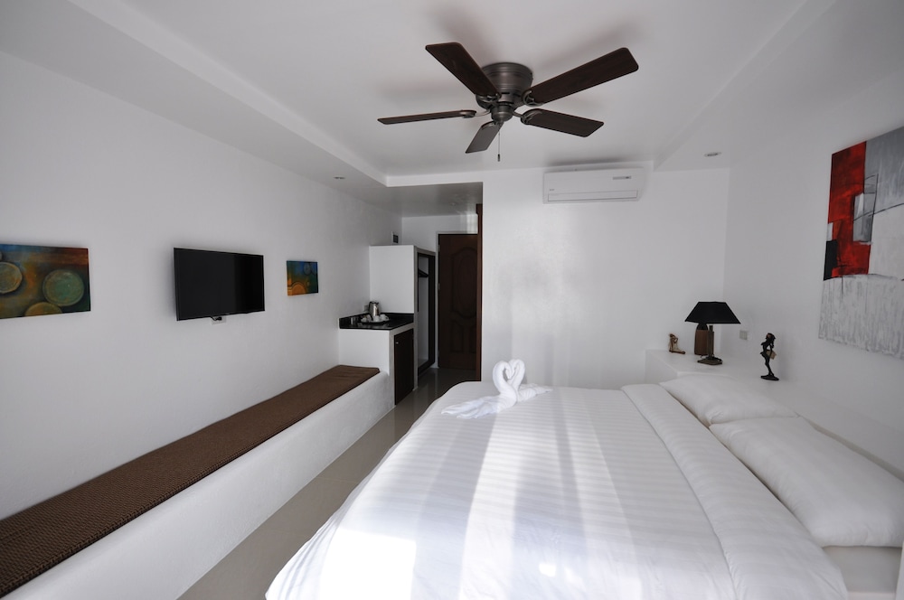 Calypso Beach Dive Resort 31/76