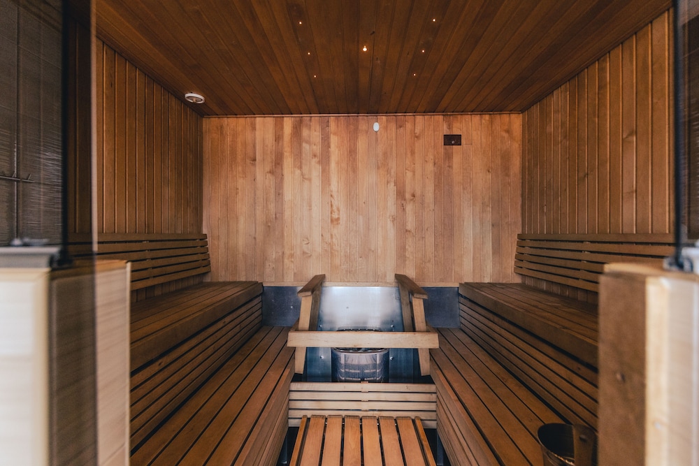 swimming pool spa