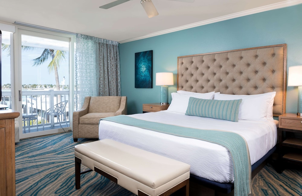 Opal Key Resort & Marina 4/28