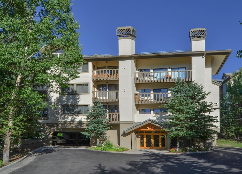Townsend Place 7/50