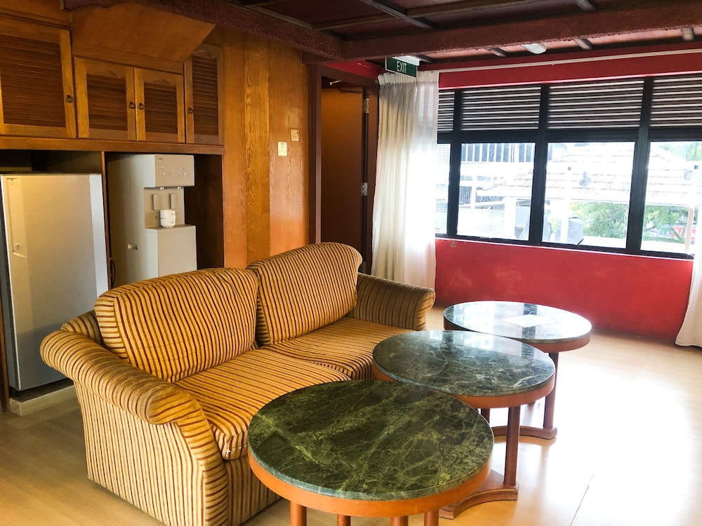 Hotel O I.villa Inn 43/56