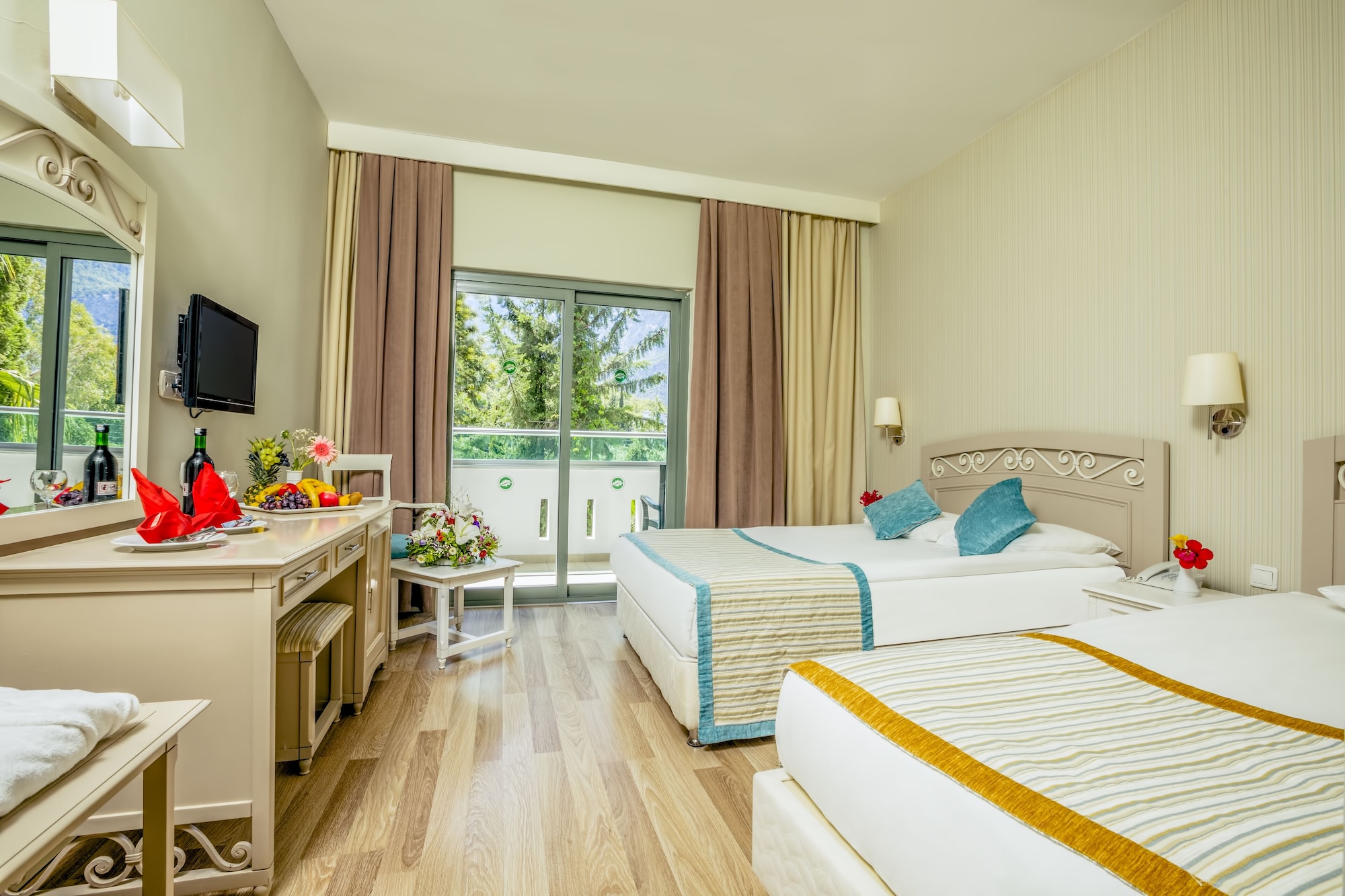 BUNGALOW ROOM