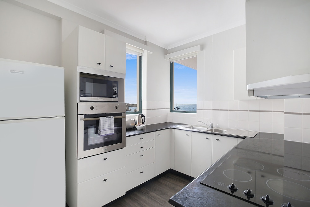 AEA THE COOGEE VIEW SERVICED APARTMENTS 74/82