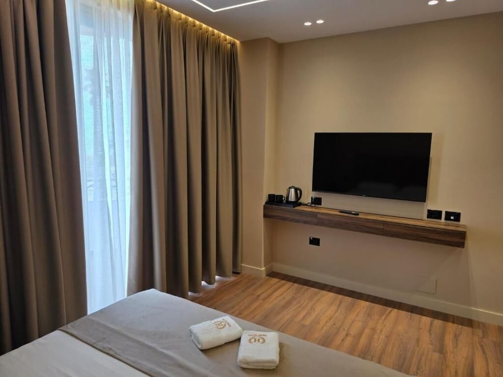 Haris Hotel Vlore 33/50