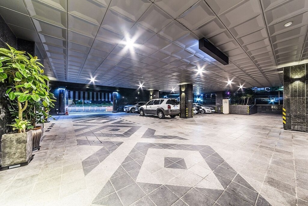 Suwon Saint Hotel 45/50