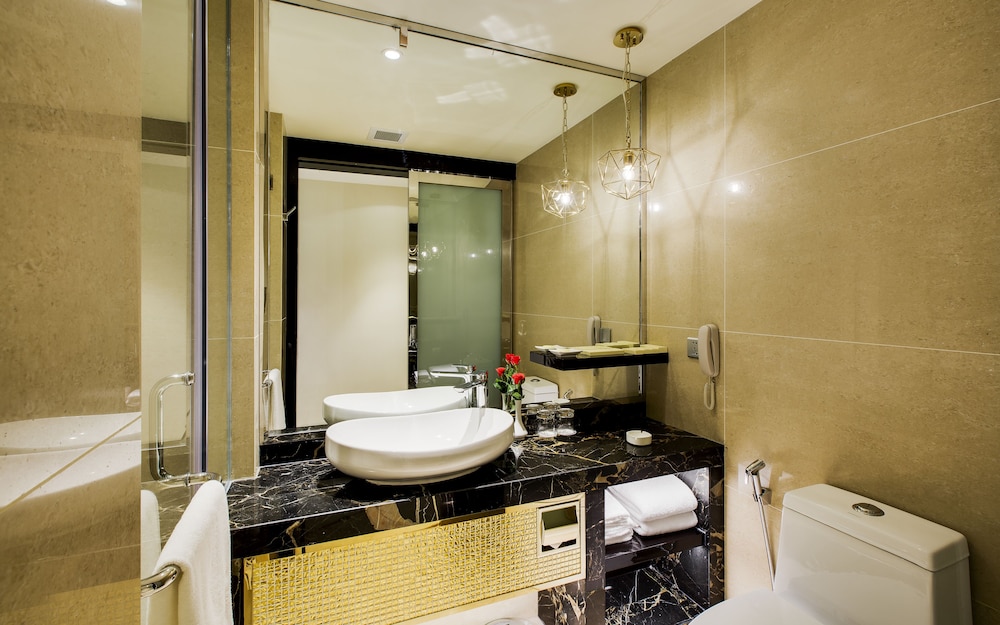 NagaWorld Hotel & Entertainment Complex 46/50